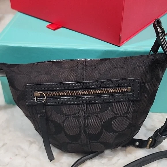 Coach Y2K Signature Mini Crossbody Swingpack Black Jacquard Bag - Picture 6 of 17